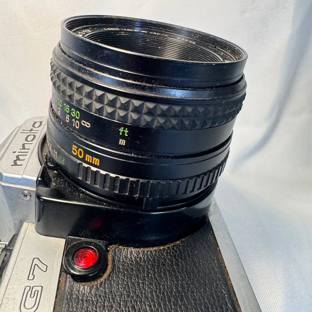 Minolta XG7 35mm SLR Film Camera MD Rokkor-X 50mm 1:1.7 Lens Japan Vintage